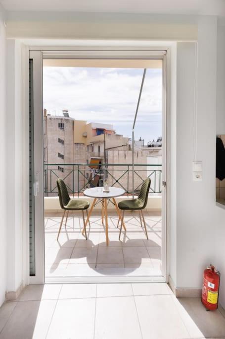Adorable Sunny Studio With Private Balcony I Athene Buitenkant foto